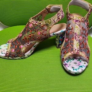 L'Artiste size 41 Dress Sandal